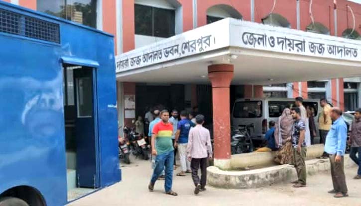 শেরপুরে ১৪ কোটি টাকার সার কালোবাজারি মামলায় ১৫ জন কারাগারে