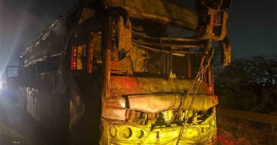 ভারতে মধ্যরাতে বাসে আগুন, ৯ জনের মৃত্যু